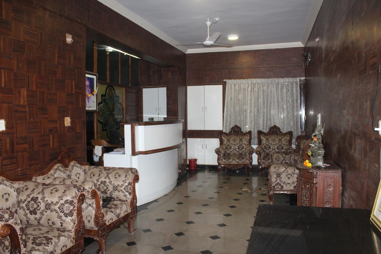 Royale Inn Vapi Exteriér fotografie