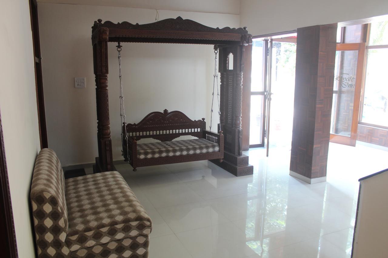 Royale Inn Vapi Exteriér fotografie