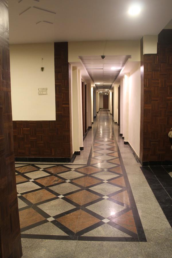 Royale Inn Vapi Exteriér fotografie