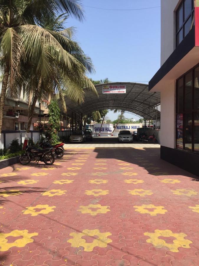 Royale Inn Vapi Exteriér fotografie
